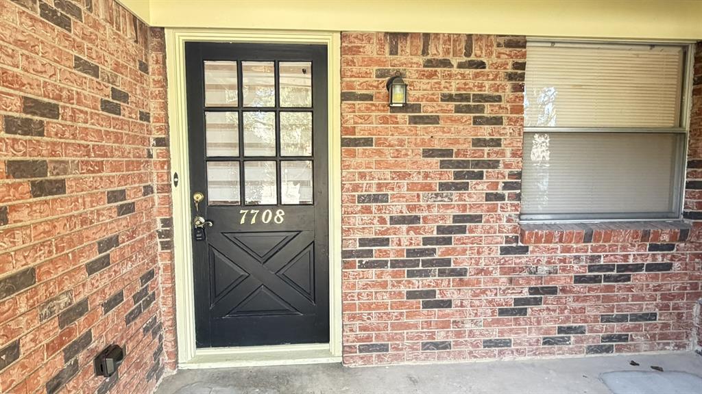 7706 Dentcrest Drive, Dallas, TX 75254