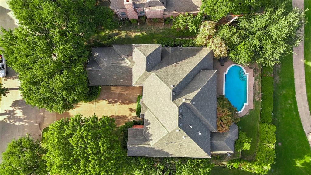 2122 Clearspring Drive N, Irving, TX 75063