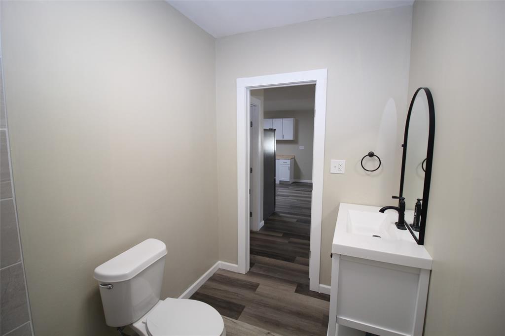 231 N 5th Avenue, Munday, TX 76371