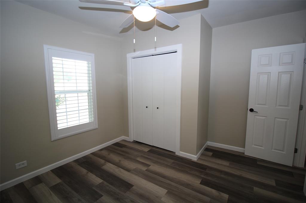 231 N 5th Avenue, Munday, TX 76371
