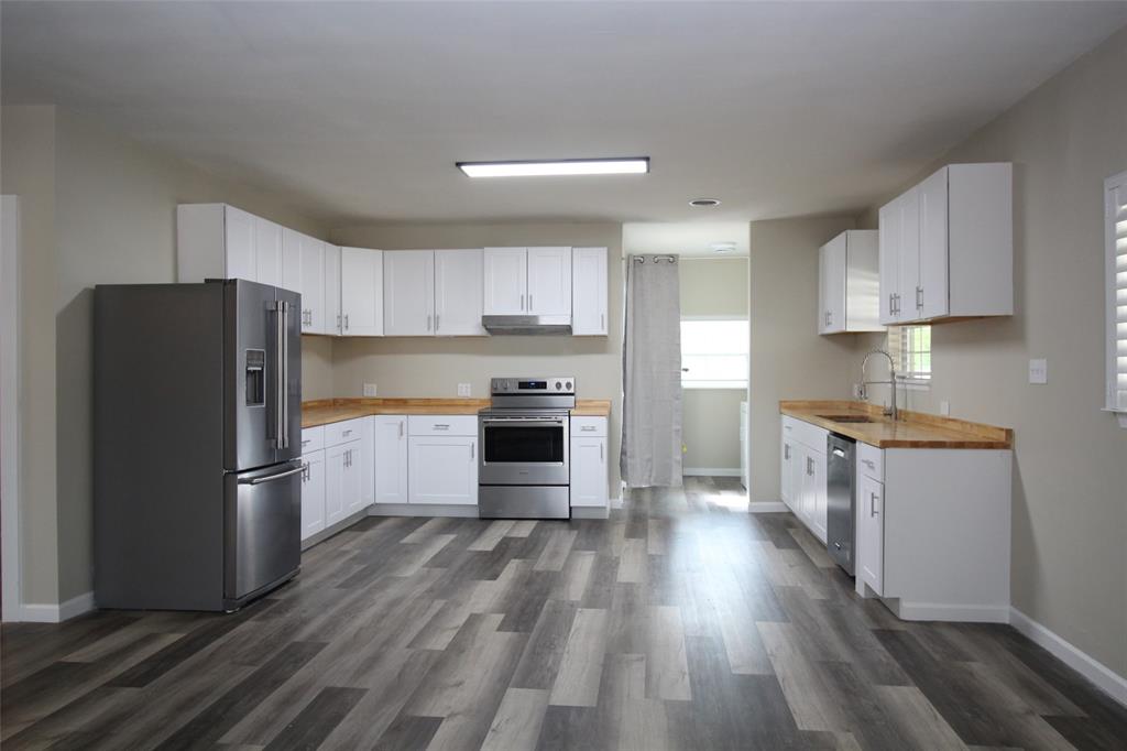 231 N 5th Avenue, Munday, TX 76371