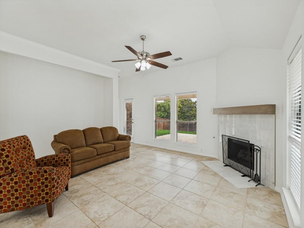 2700 Prescotte Pointe, McKinney, TX 75071