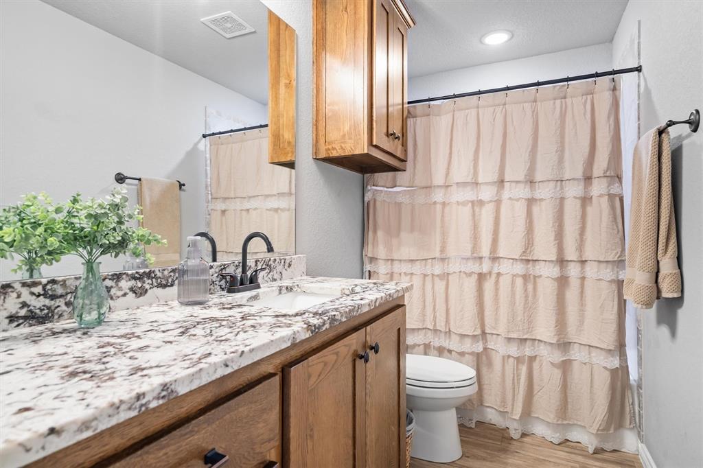 2019 Brown Loop, Poolville, TX 76487