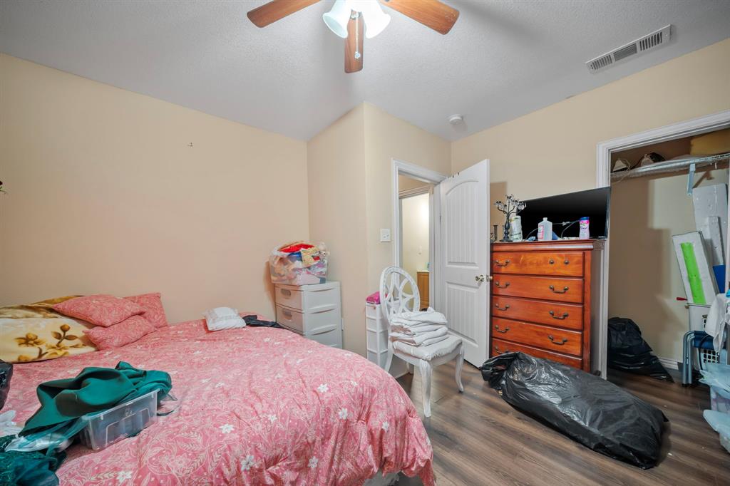 1738 W Avenue, Corsicana, TX 75110