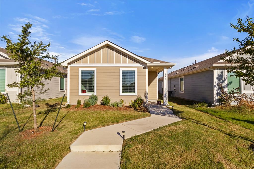 451 Eagle Wind Way, Ferris, TX 75125