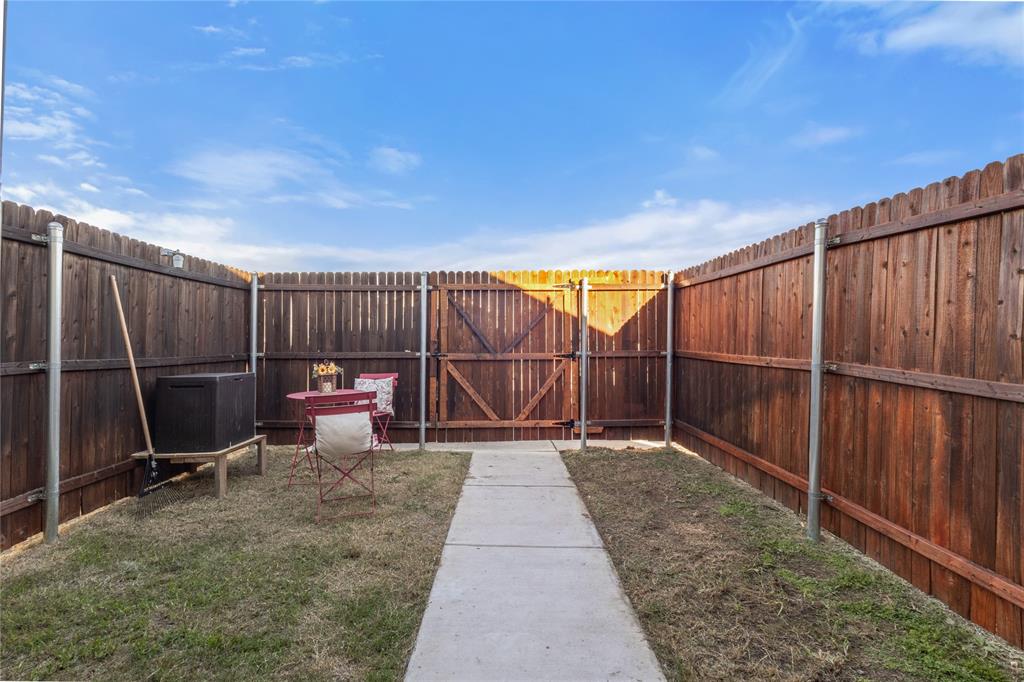 451 Eagle Wind Way, Ferris, TX 75125