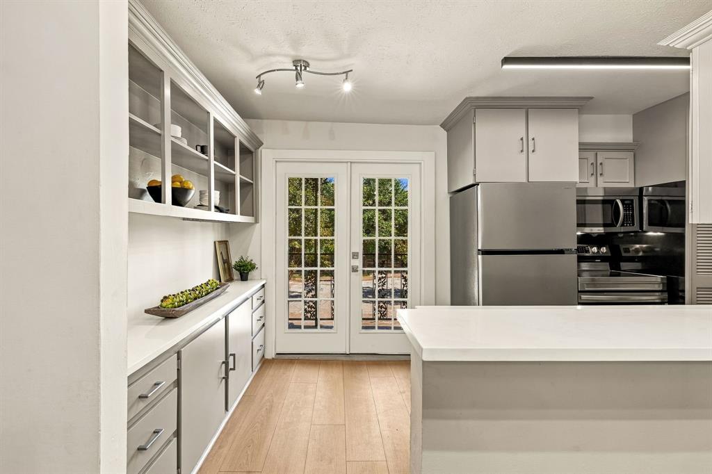 4525 Gilbert Avenue, #208, Dallas, TX 75219