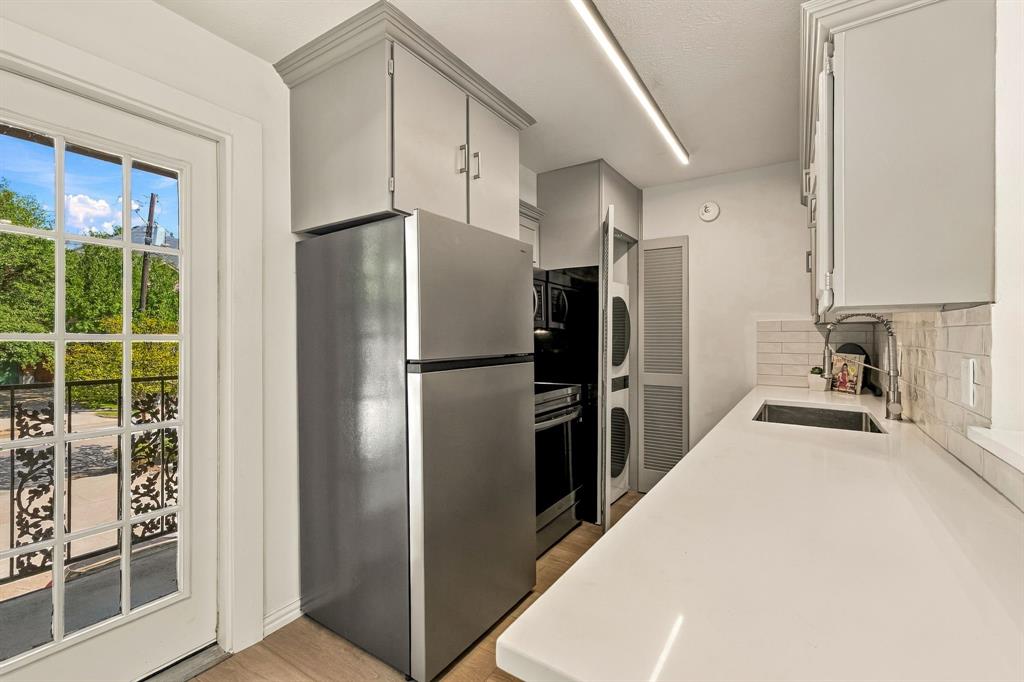 4525 Gilbert Avenue, #208, Dallas, TX 75219