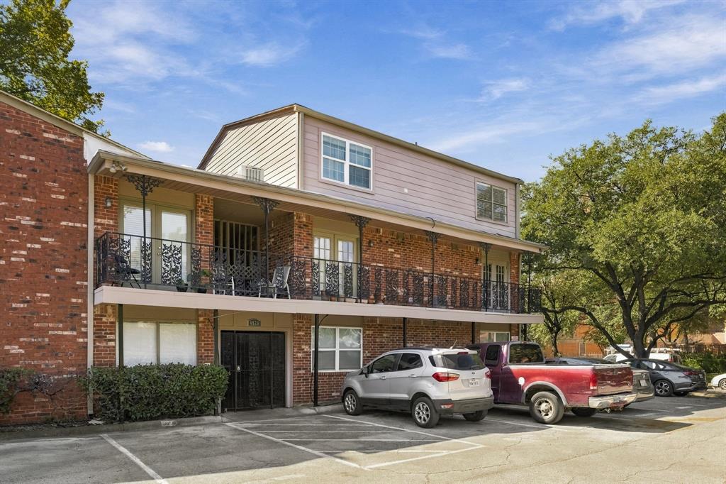 4525 Gilbert Avenue, #208, Dallas, TX 75219