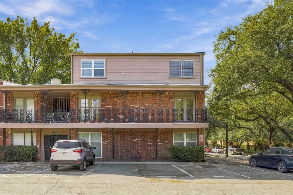4525 Gilbert Avenue, #208, Dallas, TX 75219