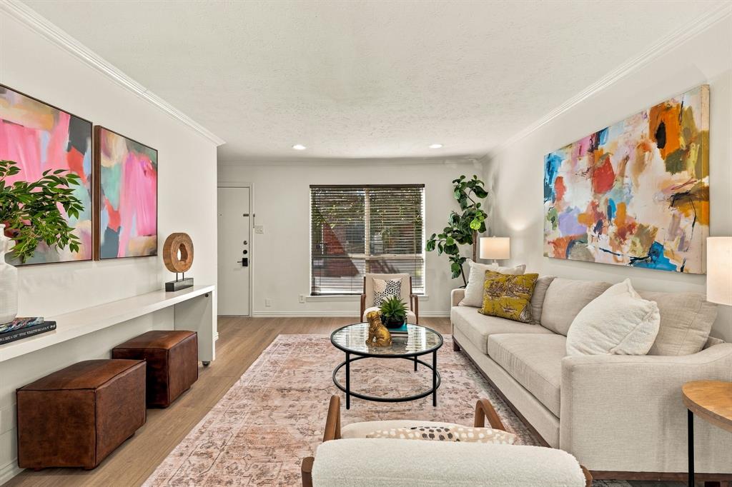 4525 Gilbert Avenue, #208, Dallas, TX 75219