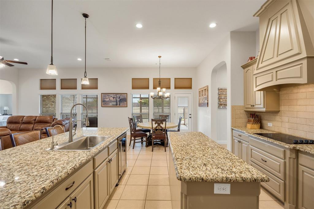 640 Cross Creek Drive, Waxahachie, TX 75167