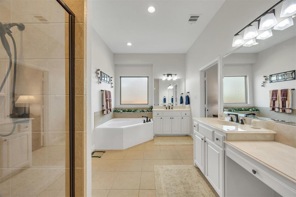 640 Cross Creek Drive, Waxahachie, TX 75167
