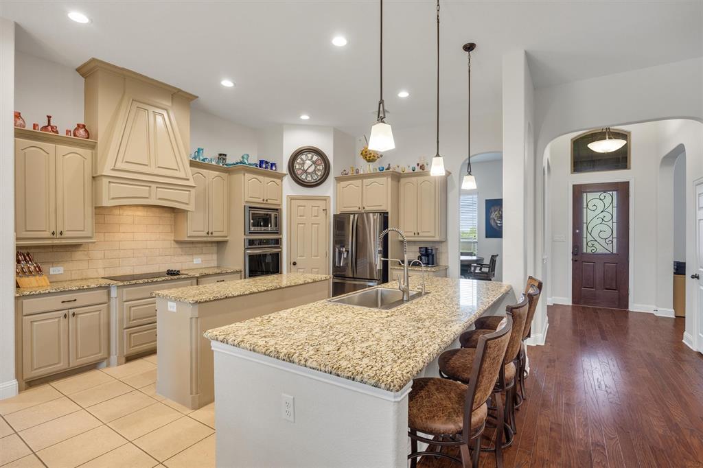 640 Cross Creek Drive, Waxahachie, TX 75167