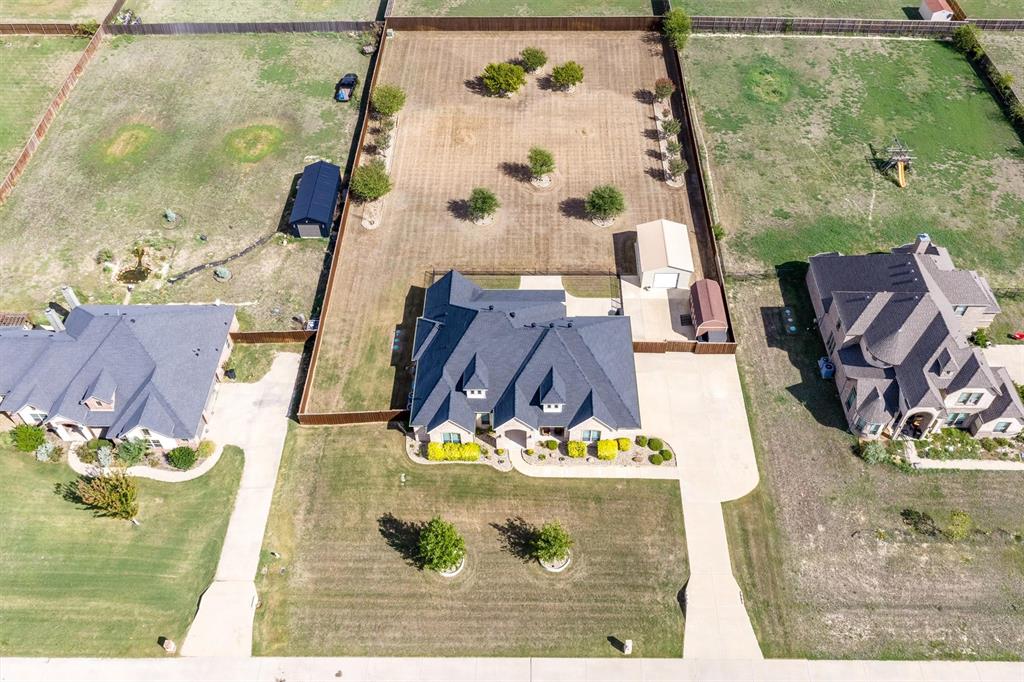 640 Cross Creek Drive, Waxahachie, TX 75167