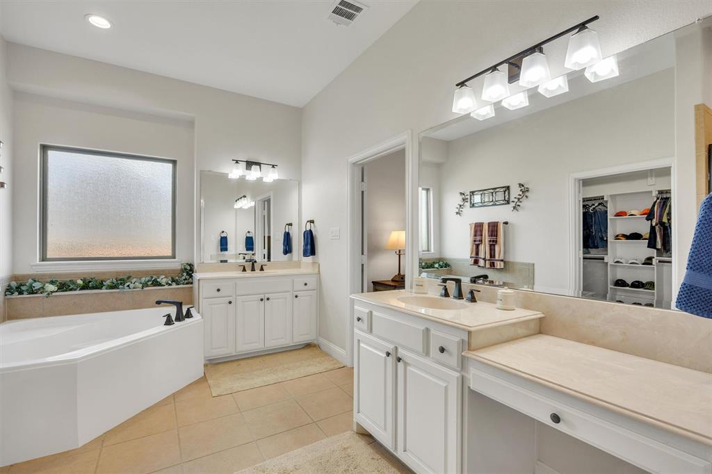 640 Cross Creek Drive, Waxahachie, TX 75167