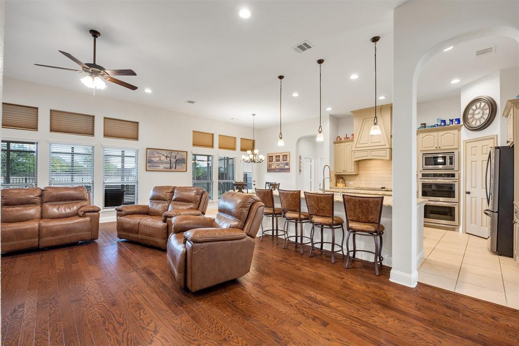 640 Cross Creek Drive, Waxahachie, TX 75167