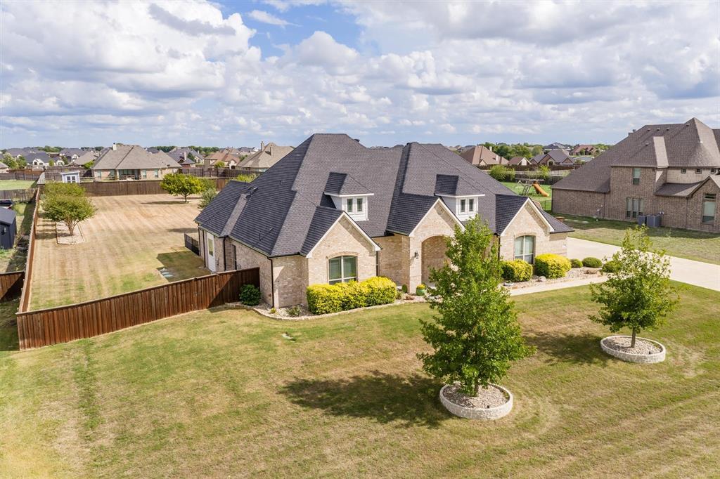 640 Cross Creek Drive, Waxahachie, TX 75167