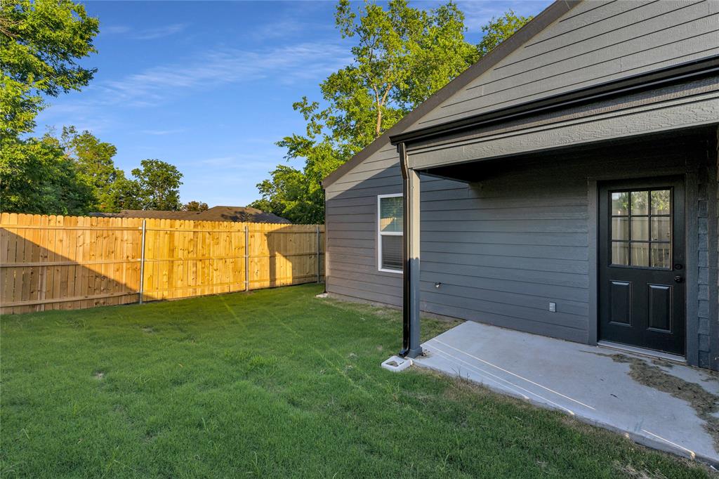 2210 Church Street, #A & B, Greenville, TX 75401