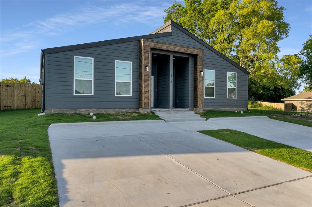 2210 Church Street, #A & B, Greenville, TX 75401
