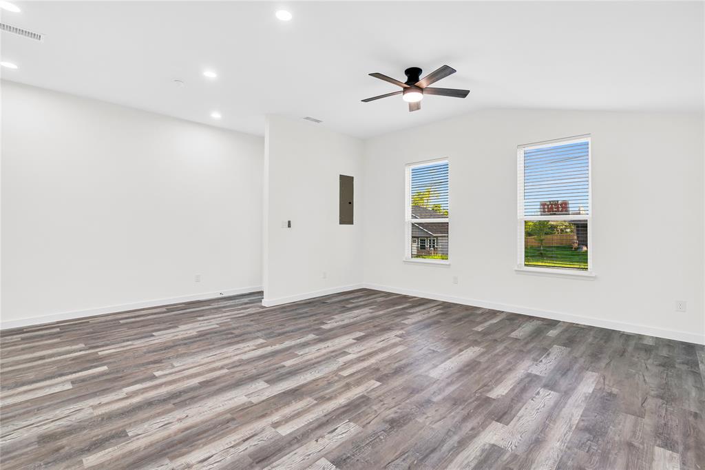 2210 Church Street, #A & B, Greenville, TX 75401