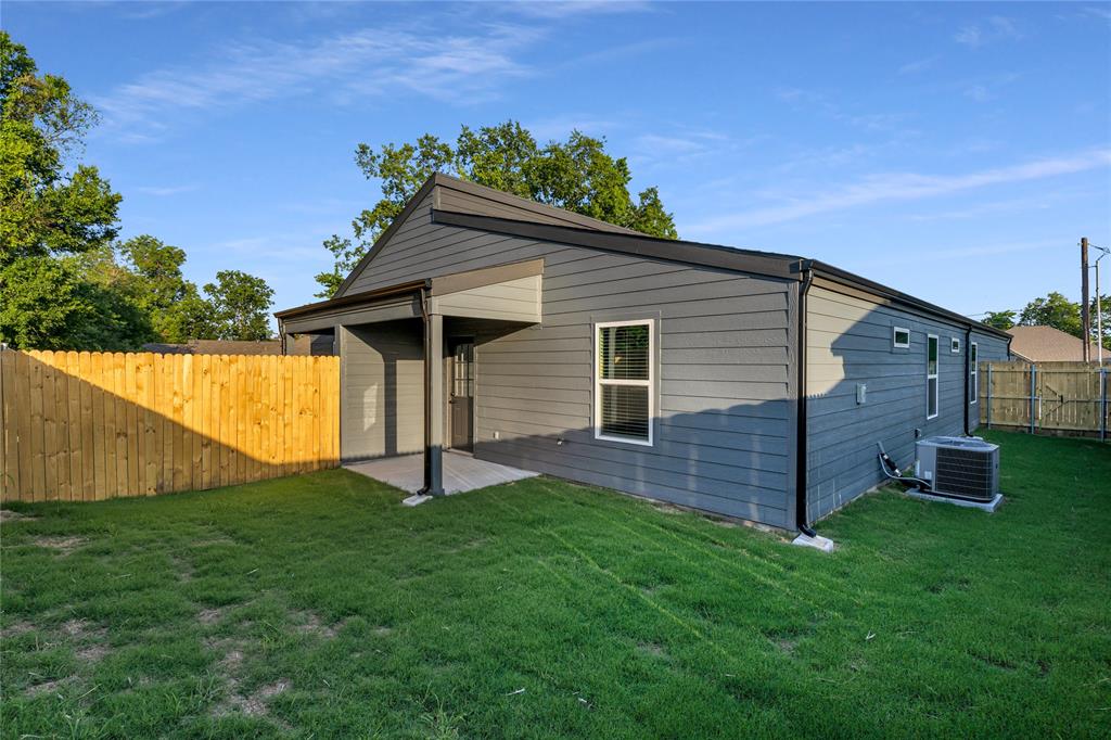 2210 Church Street, #A & B, Greenville, TX 75401