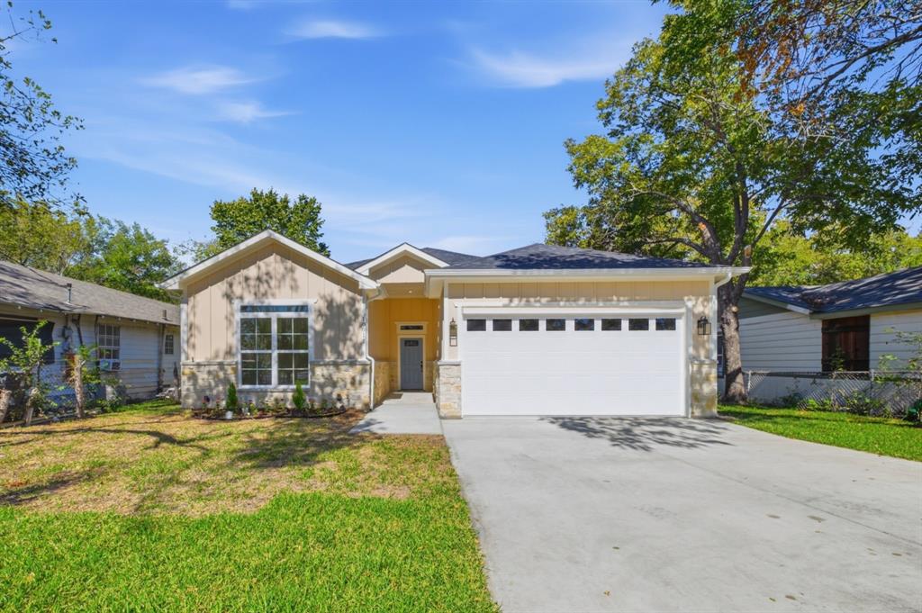 Welcome to 10011 Lansdowne Dr! Welcome to 10011 Lansdowne Dr!