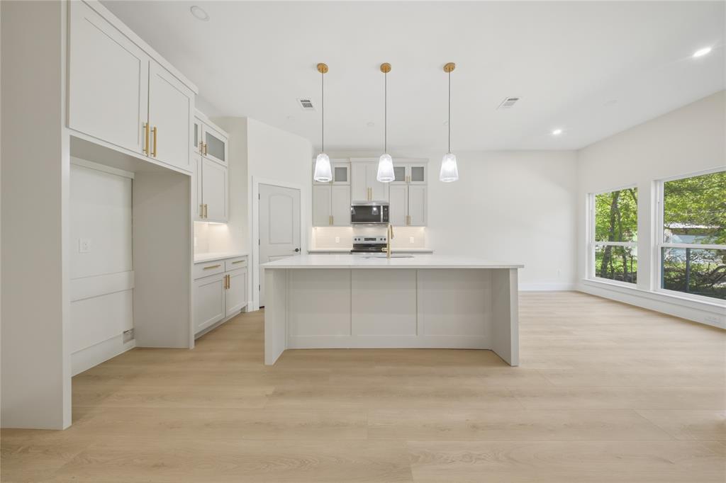 10011 Lansdowne Drive, Dallas, TX 75217