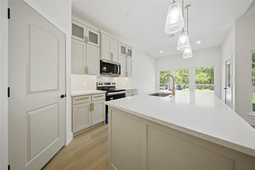 10011 Lansdowne Drive, Dallas, TX 75217