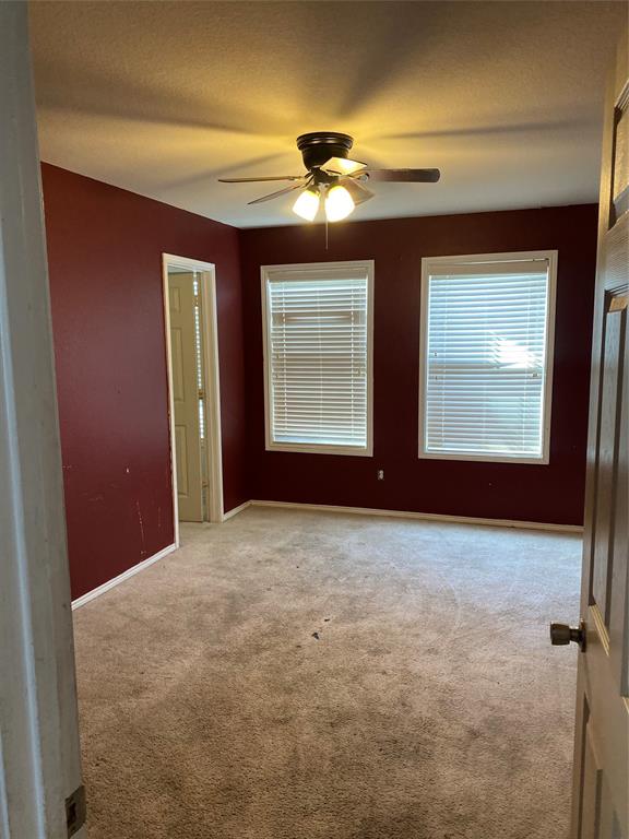 6628 Leaning Oaks Street, Dallas, TX 75241