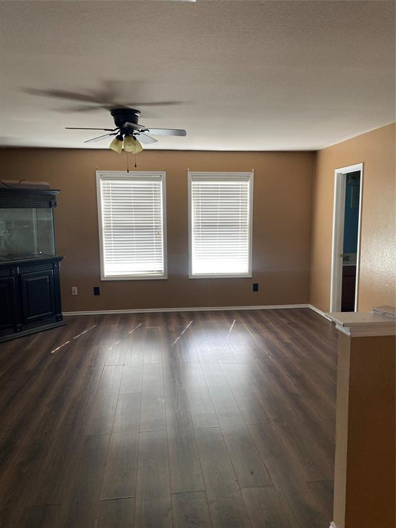 6628 Leaning Oaks Street, Dallas, TX 75241