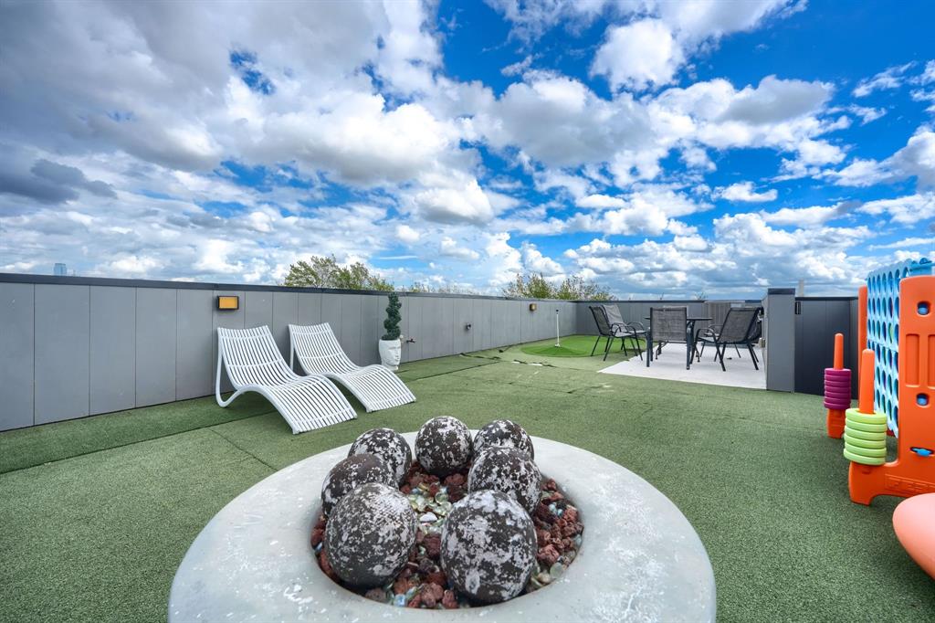 320 Mathey Court, Dallas, TX 75208