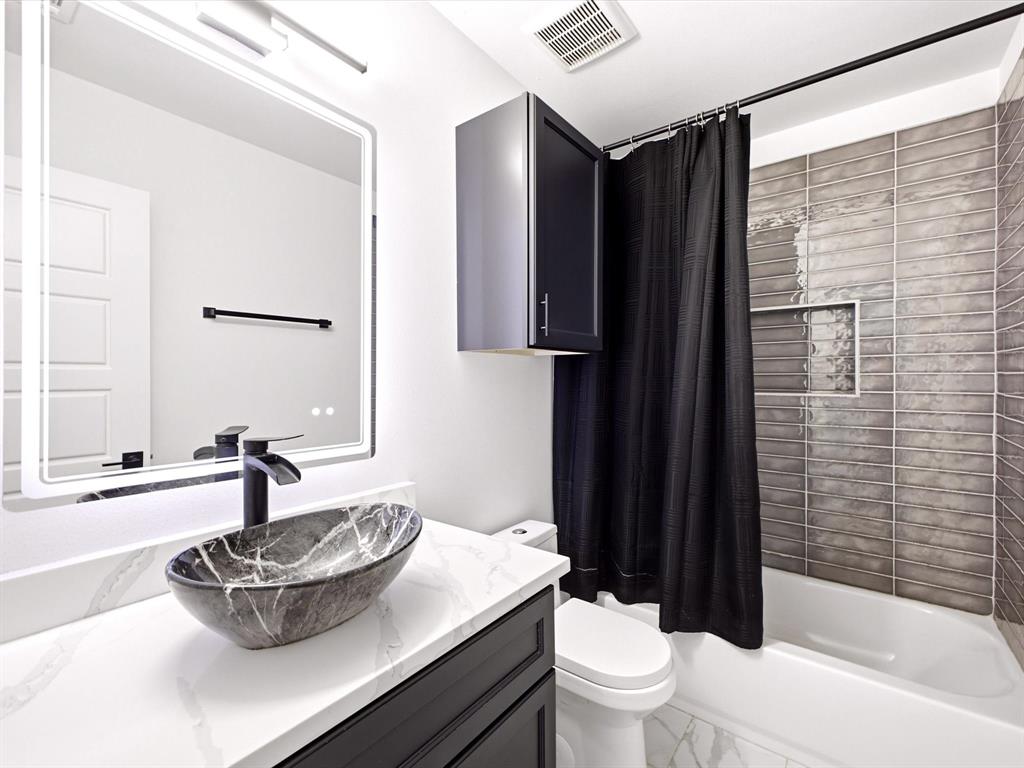 2404 Anderson Street, Dallas, TX 75215