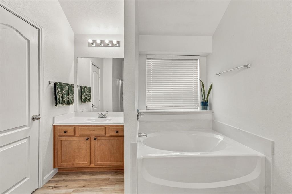 3128 Meandering Way, Granbury, TX 76049