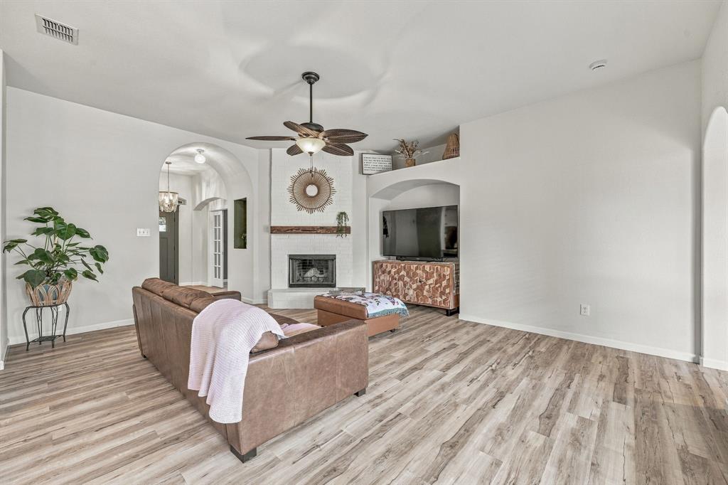3128 Meandering Way, Granbury, TX 76049