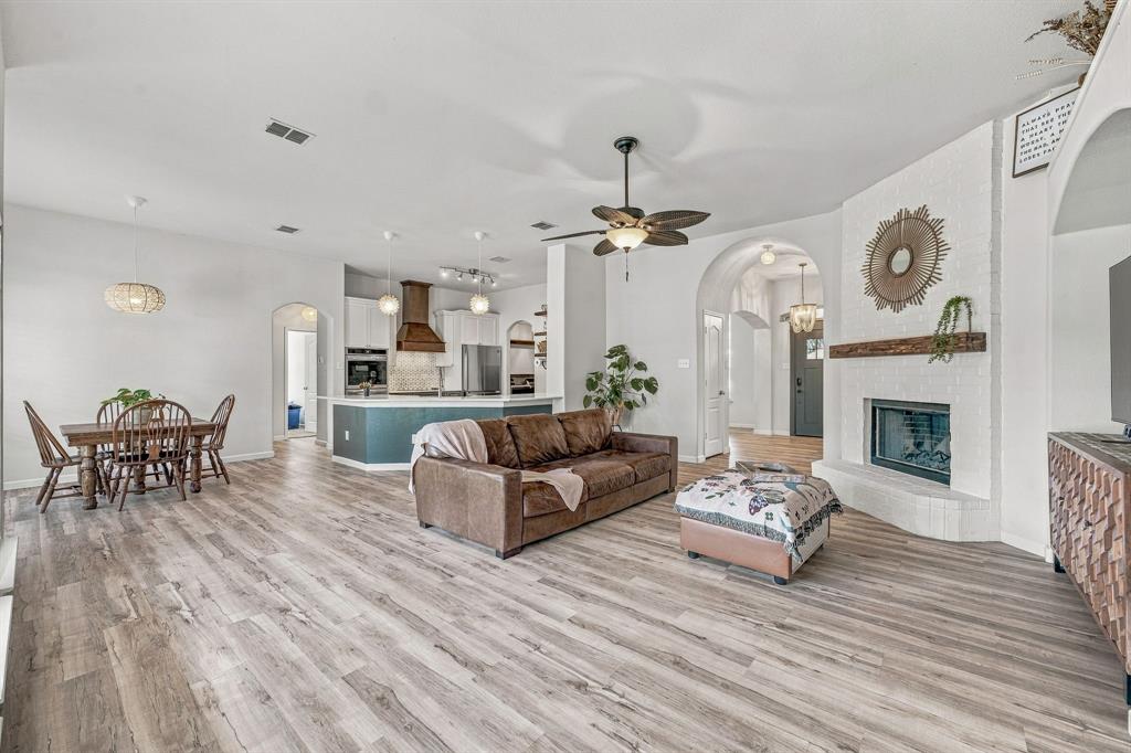 3128 Meandering Way, Granbury, TX 76049