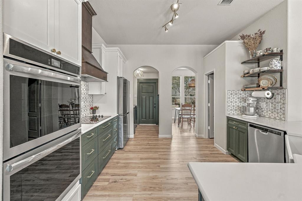 3128 Meandering Way, Granbury, TX 76049