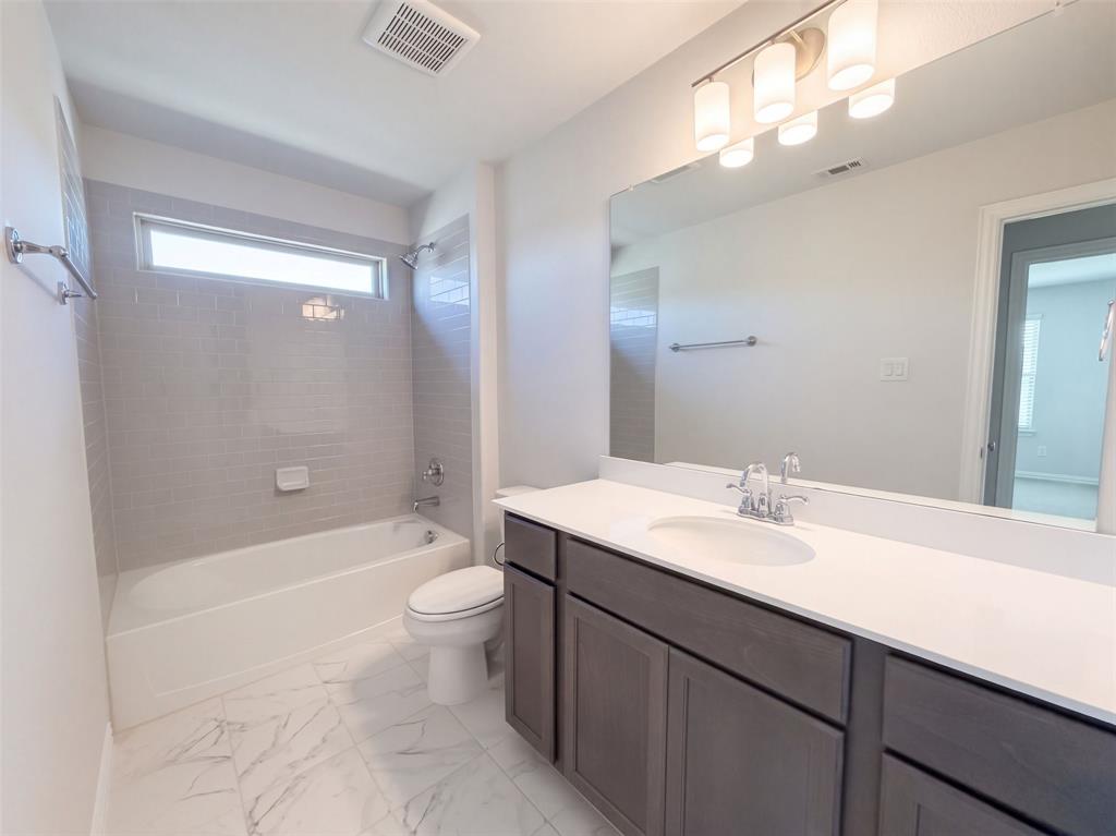 3704 Bluestem Boulevard, Denton, TX 76226