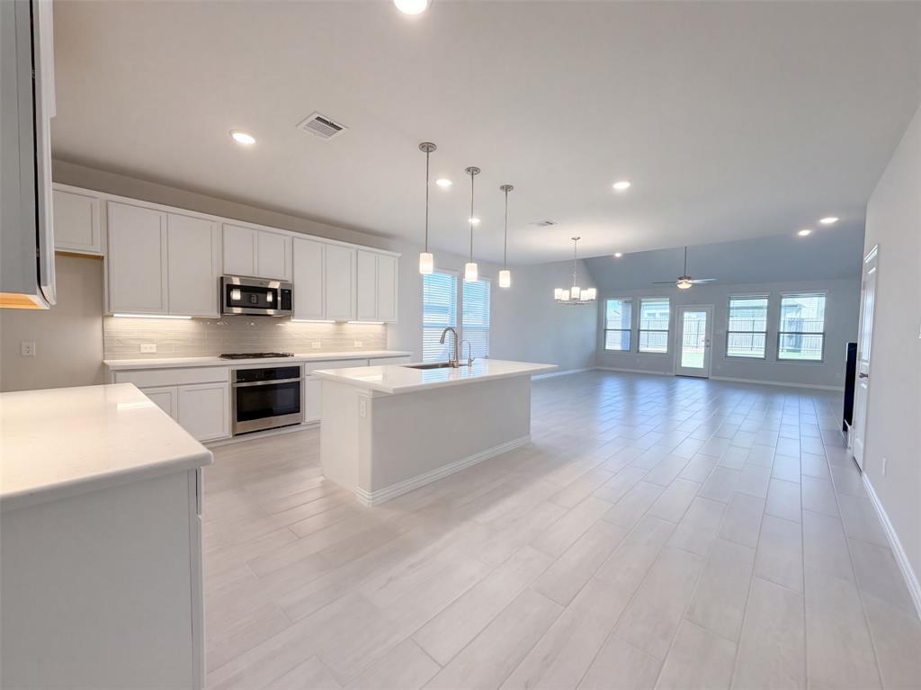 3704 Bluestem Boulevard, Denton, TX 76226