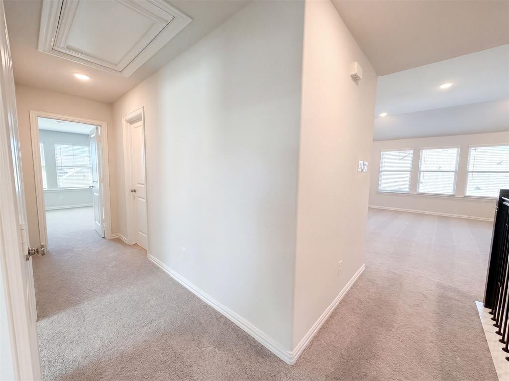 3704 Bluestem Boulevard, Denton, TX 76226