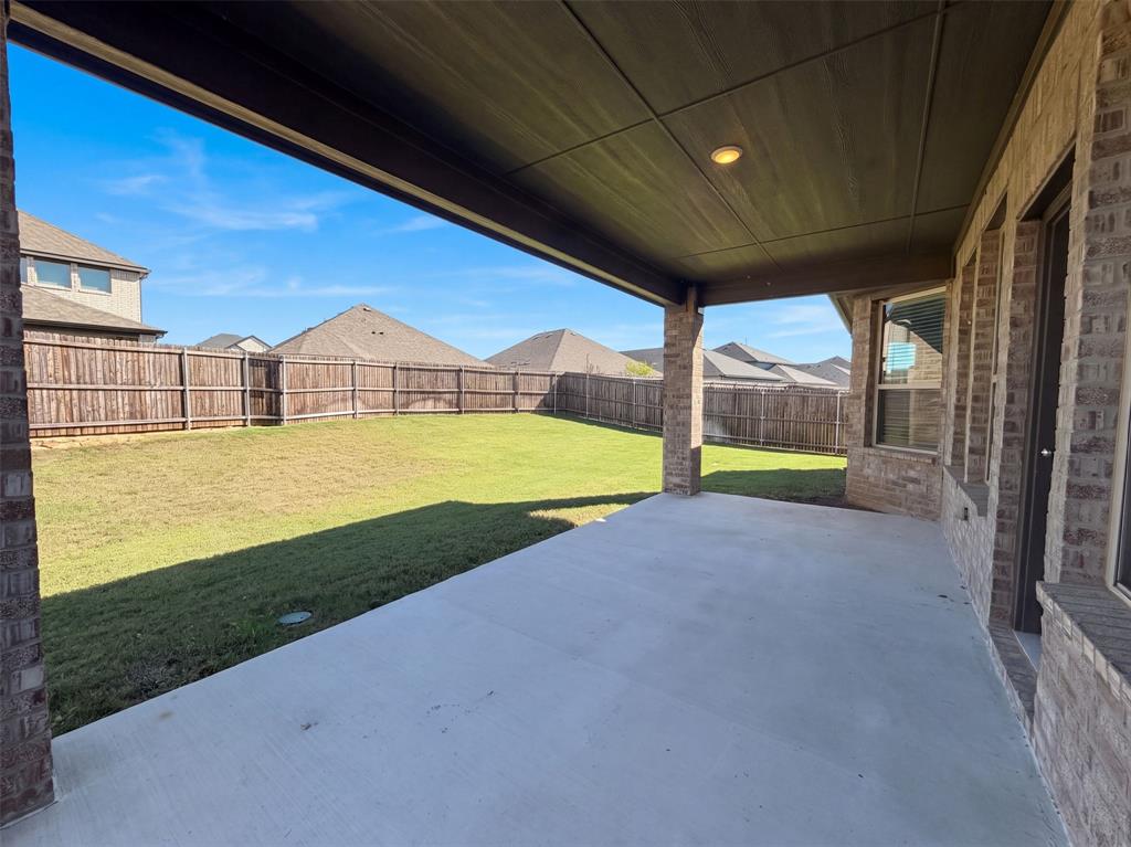 3704 Bluestem Boulevard, Denton, TX 76226