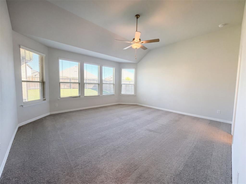 3704 Bluestem Boulevard, Denton, TX 76226