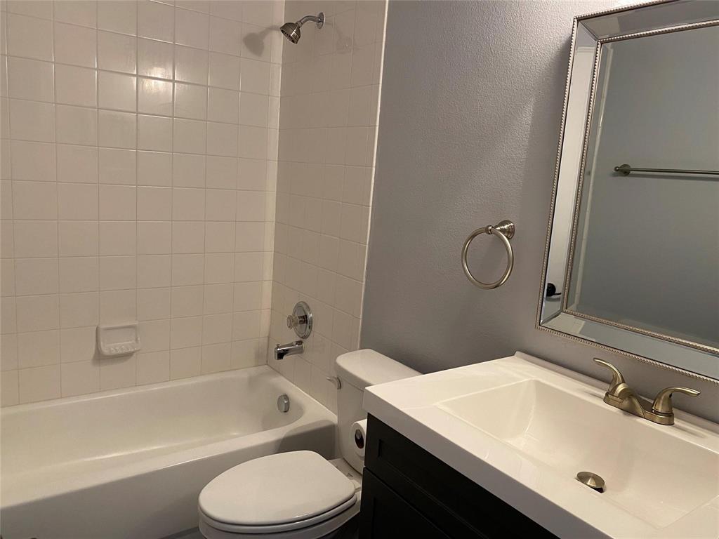 110 Creekview Drive, Wylie, TX 75098