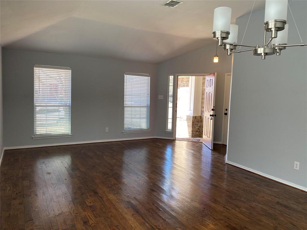 110 Creekview Drive, Wylie, TX 75098