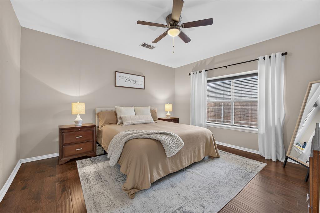 2039 Camelot Drive, Lewisville, TX 75067