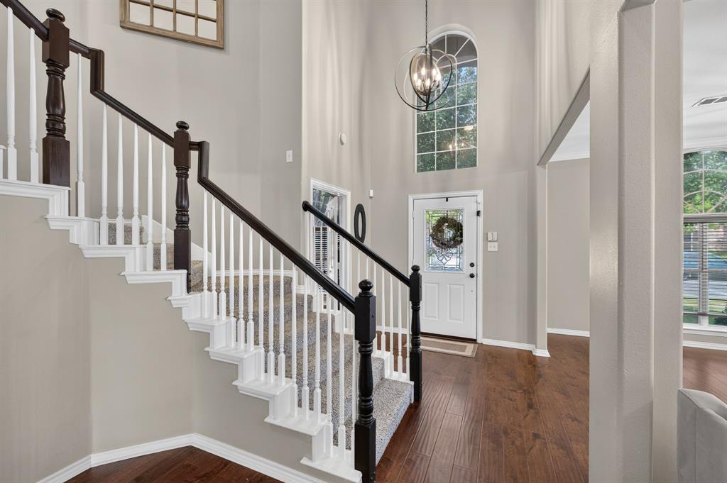 2039 Camelot Drive, Lewisville, TX 75067