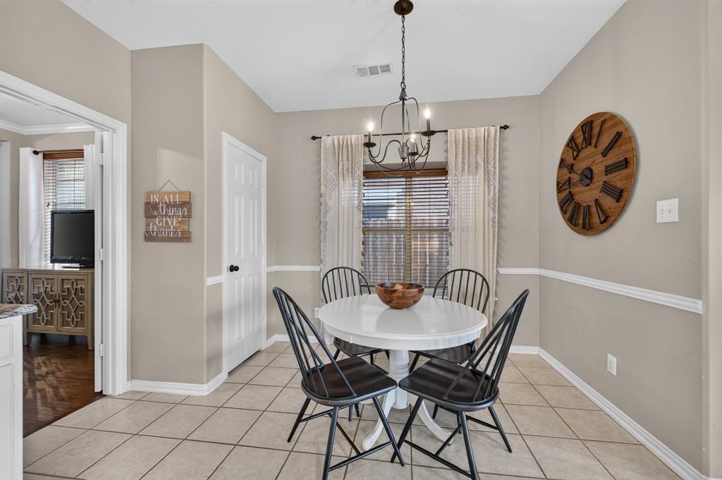 2039 Camelot Drive, Lewisville, TX 75067