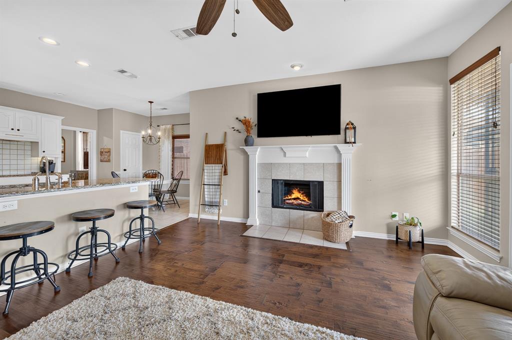 2039 Camelot Drive, Lewisville, TX 75067