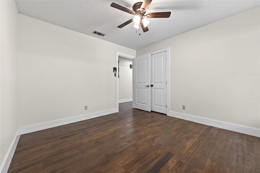 2304 Belfry Court, Arlington, TX 76011