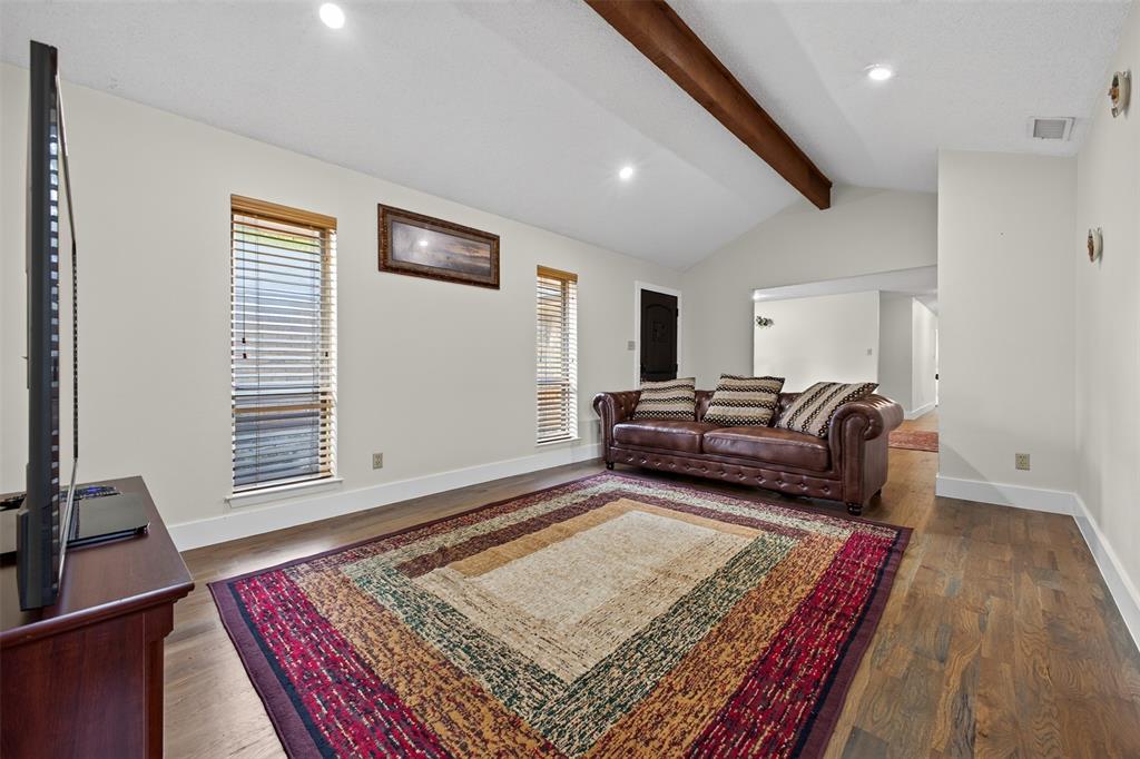 2304 Belfry Court, Arlington, TX 76011